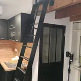 Échelle de meunier et mezzanine intérieure