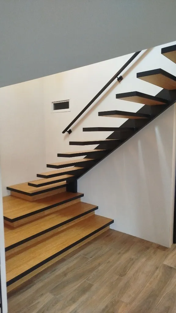 Escalier Limon Central Double Quart-Tournant